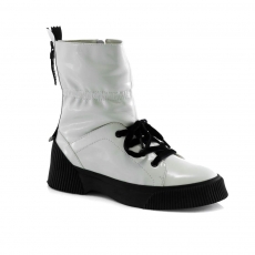 белые  женские зимние ботинки